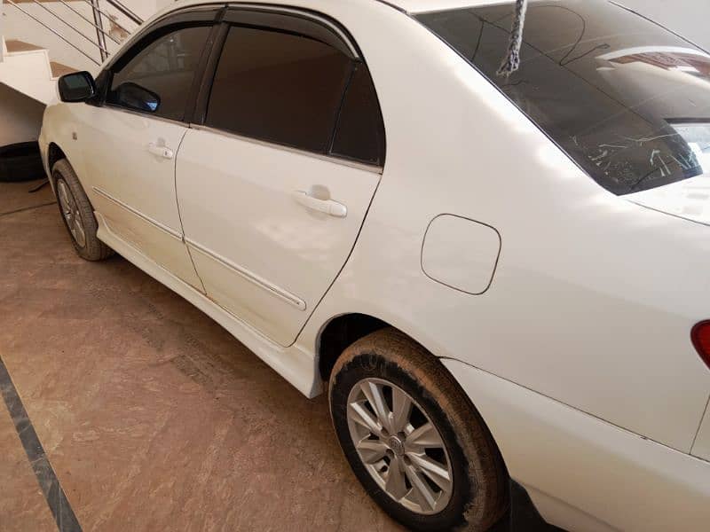 Toyota Corolla saloon 2.0 D 2004 1