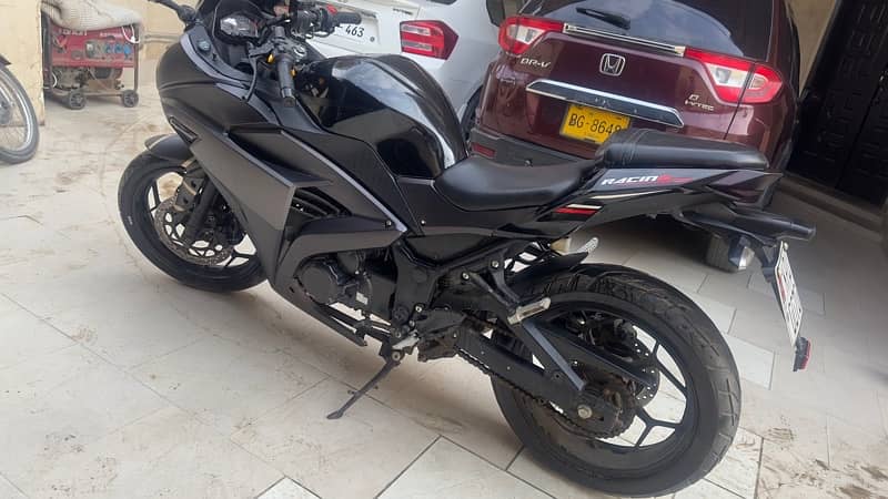 2022 Chinese bike Kawasaki ninja 300 replica  only 2000km driven 3