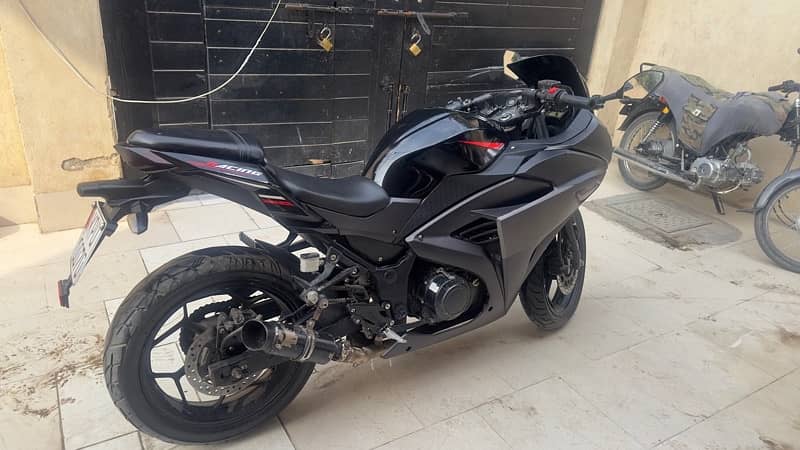 2022 Chinese bike Kawasaki ninja 300 replica  only 2000km driven 4