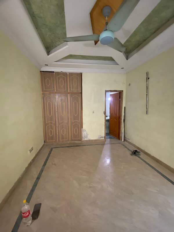 10 Marla 1 And 2 Floors New House For Rent 12