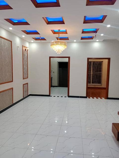 8 Marla Portion Available For Rent In Audits And Accounts Near Valancia Town 0