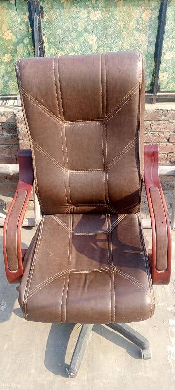 Office chair for sell in good condition 0