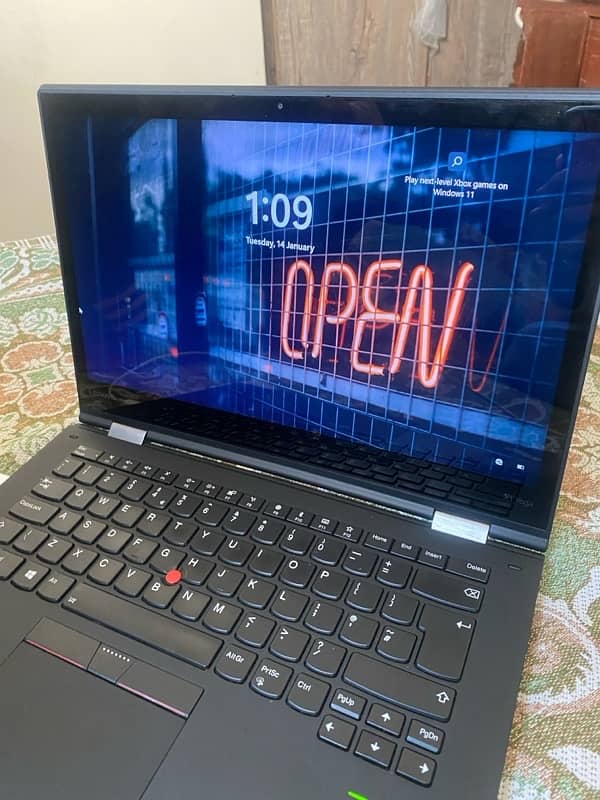 Lenovo Thinkpas X1 Yoga Touchscreen SSD 2