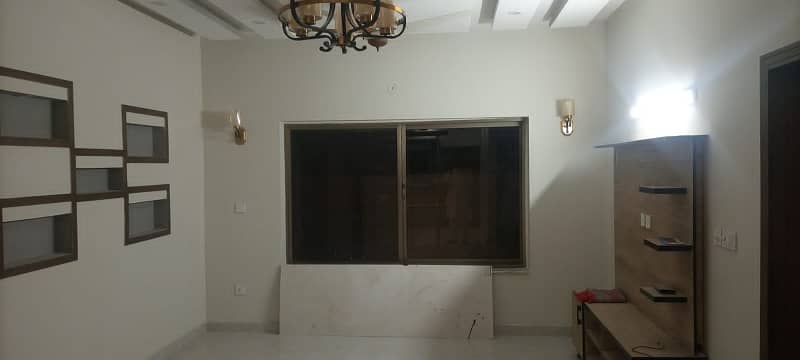 10 Marla Upper Portion Is Available For Rent 4