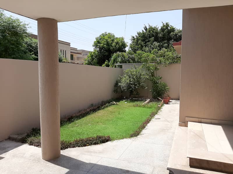 14 Marla Renovated House Available For Sale In PAF Falcon Complex Gulberg 3 Lahore 8