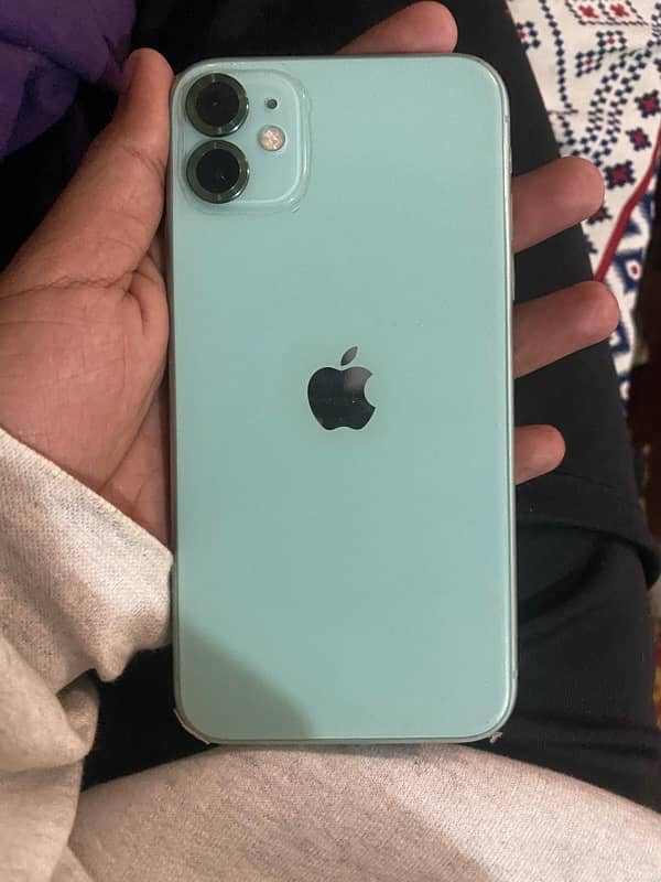 iPhone 11 64 GB 0