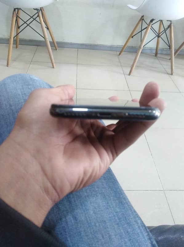 iphone urgent sale 2