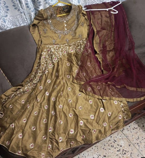 golden frock with dupatta 0