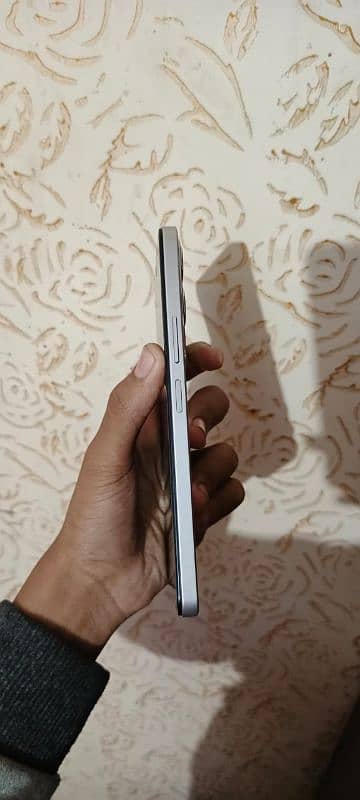 Vivo Y19s Only 25 days Used 6 + 128 7