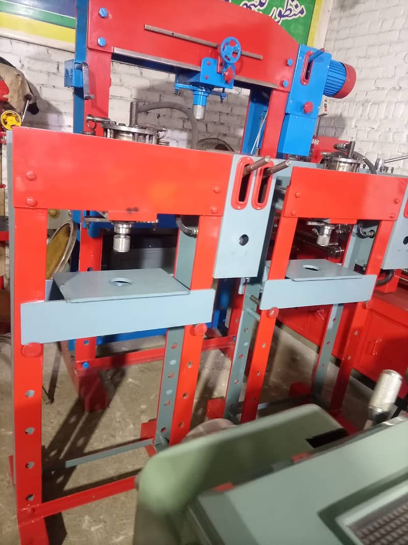 Hydraulic Power Press Machine 3