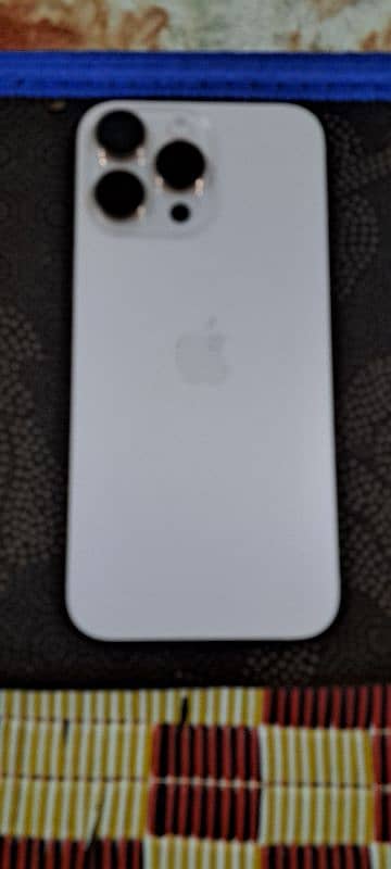 Iphone 16 pro Max Desert Titanium 6