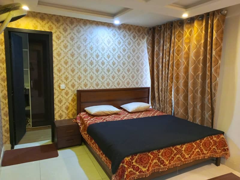 One bedroom VIP apartment for rent on daily basis in bahria town 0