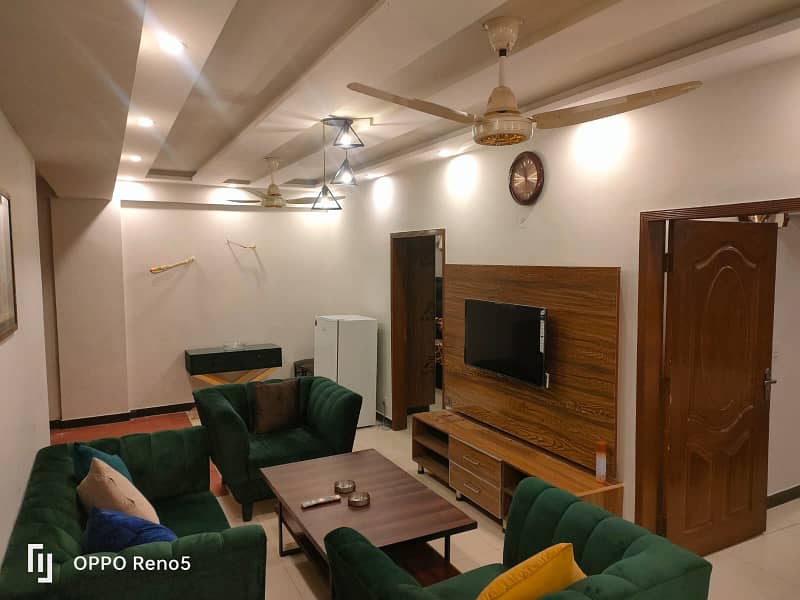 Two bedroom VIP apartment for rent on daily basis in bahria town 4