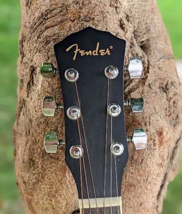 fender branded guitar for urgent sale 3