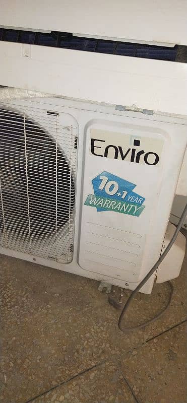 Enviro 1.5 ton Dc Inverter heat and cool genuine condition 1