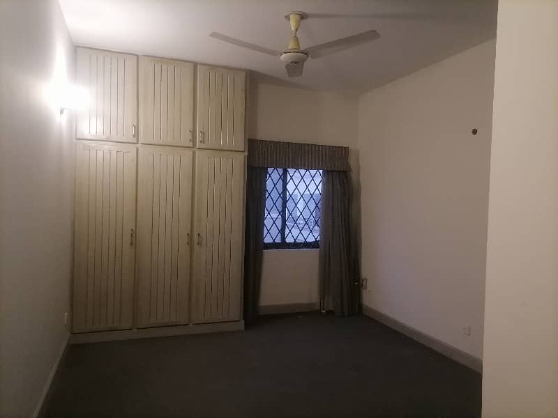 Get An Attractive Upper Portion In I-10 Under Rs. 65000 5