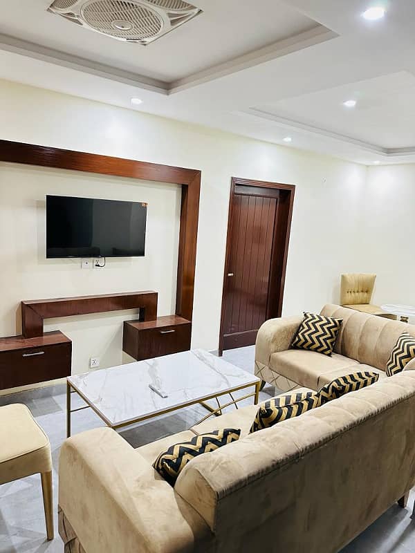 One bedroom VIP apartment for rent on daily basis in bahria town 2