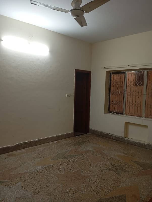 3 Bed DD 3 Bath Kitchen Upper Portion For Rent 2