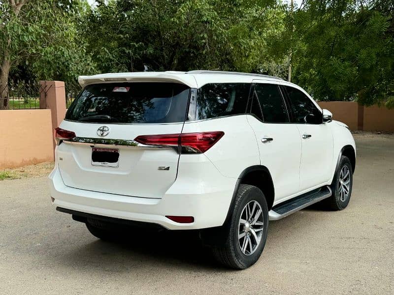 Toyota Fortuner Sigma 2019 0