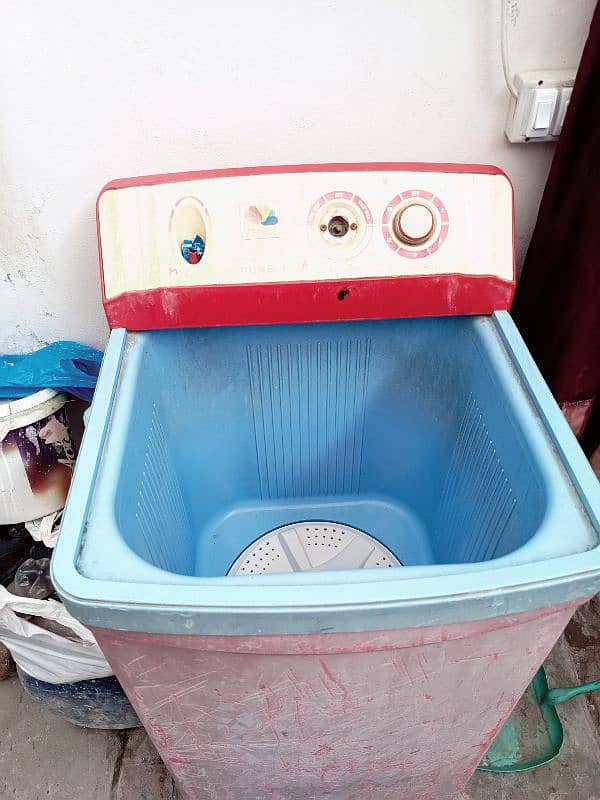 Venus washing machine 2