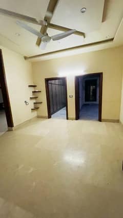 20 Marla Lower Portion Available For Rent In Khayaban Garden Sargodha Road Faisalabad