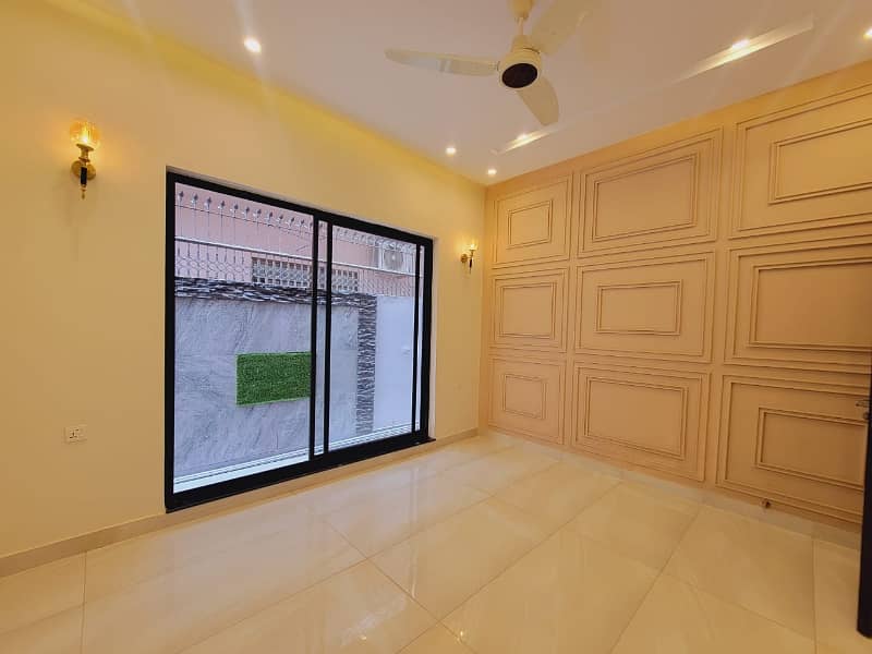 10 Maral most beautiful house for sale Statelife housing lahore 1