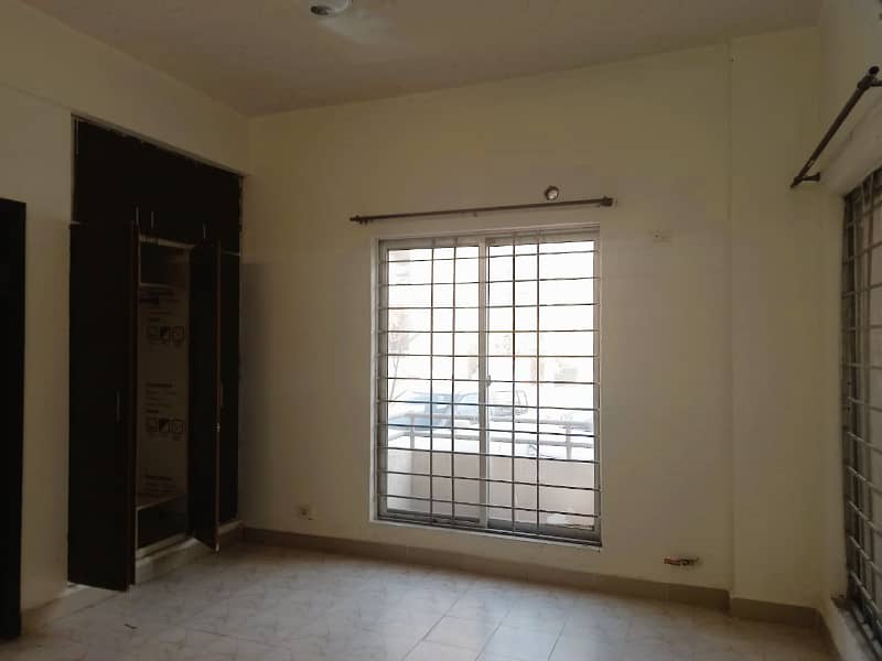 Most Economical Rental apartment for small families in Askari 11 2