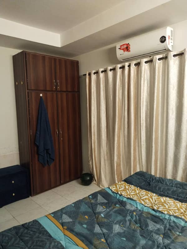 Per day 2bed full furnished flats available for rent 2