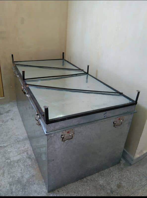 Steel Trunk with Stand 1