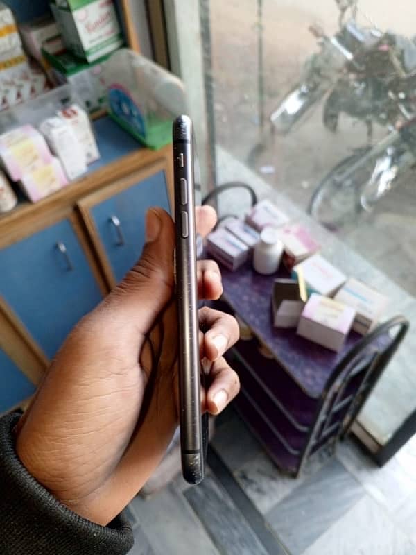 iphone 11 64gb factory 5