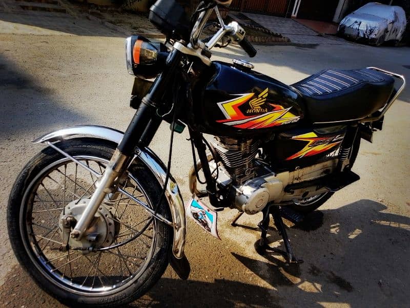 Honda 125 2007 model condition 10by10 copy file clear urgent sale 2