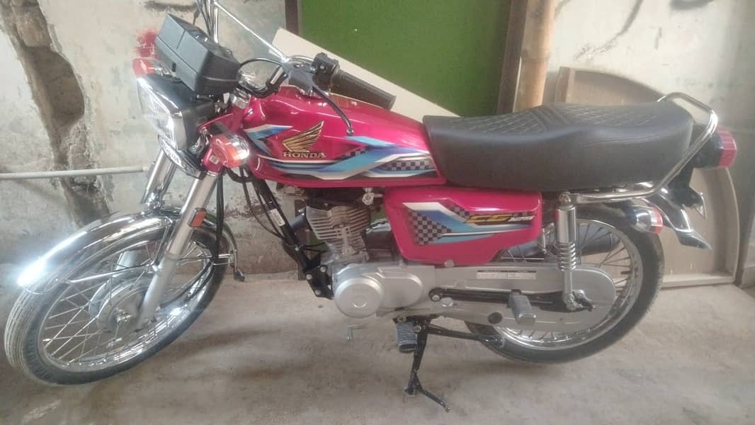 Honda CG 125 2024 3