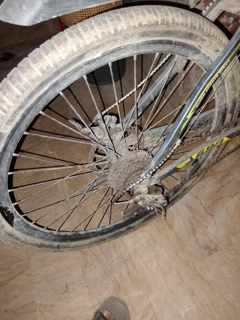 Urgent Sale XMX Bicycle 26 Inch Front and Back Gears Front Jumpers 4