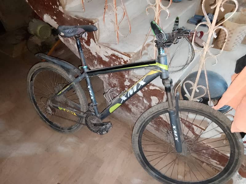 Urgent Sale XMX Bicycle 26 Inch Front and Back Gears Front Jumpers 0