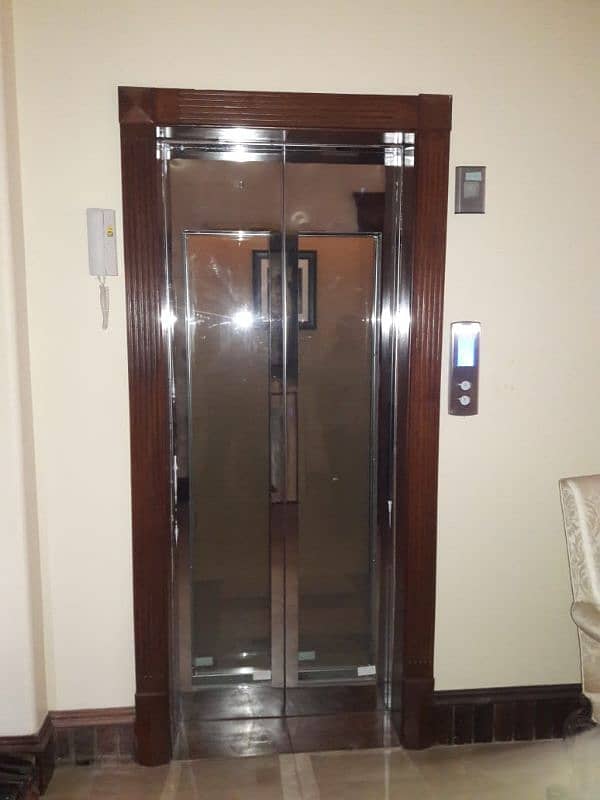 Elevator / Repairing Service /Lift Installation /Elevator Parts/Lifts 13