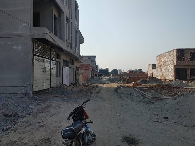 Prominently-Located 3 Marla Residential Plot Available In Punjab University Society Phase 2 3