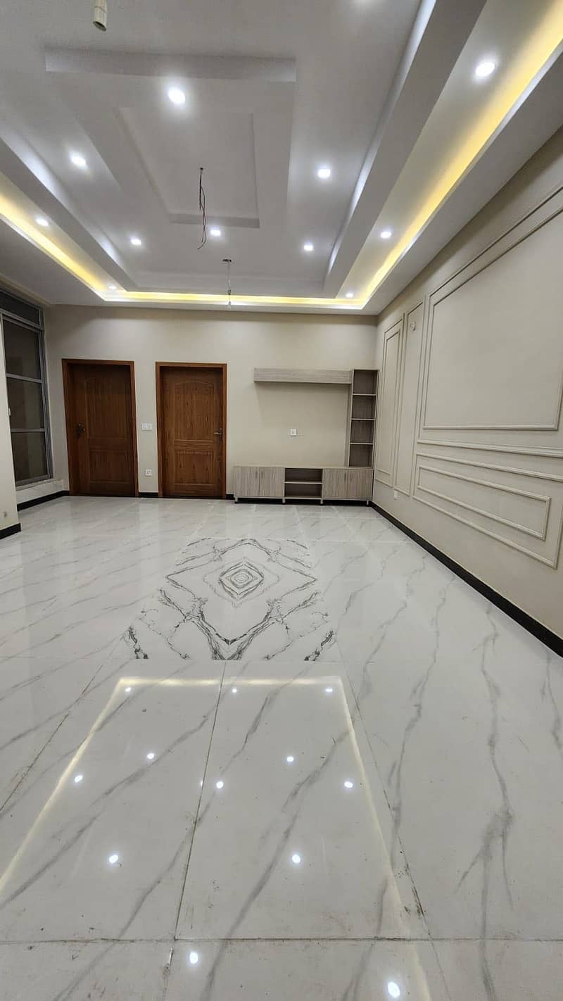 10 MARLA BRAND NEW DOUBLE STOREY HOUSE FOR SALE IN NAWAB TOWN AT PRIME AND HOT LOCATION 46