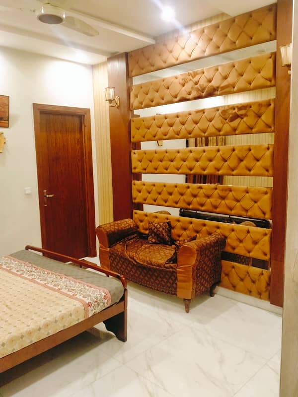 10 Marla Fully Furnished House For Rent In Bahria Town Lahore. 18