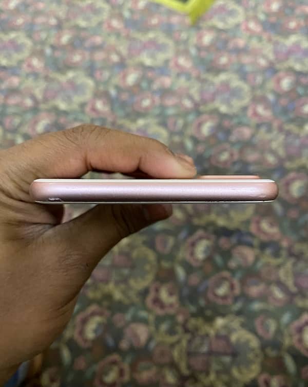 IPhone 7 Plus PTA Approved 32 Gb With Box Sealed Phone. 6