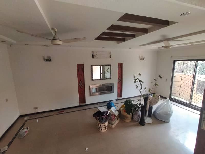 Beautiful 6 marla full house available for Rent in DHA Lahore phase 3 0