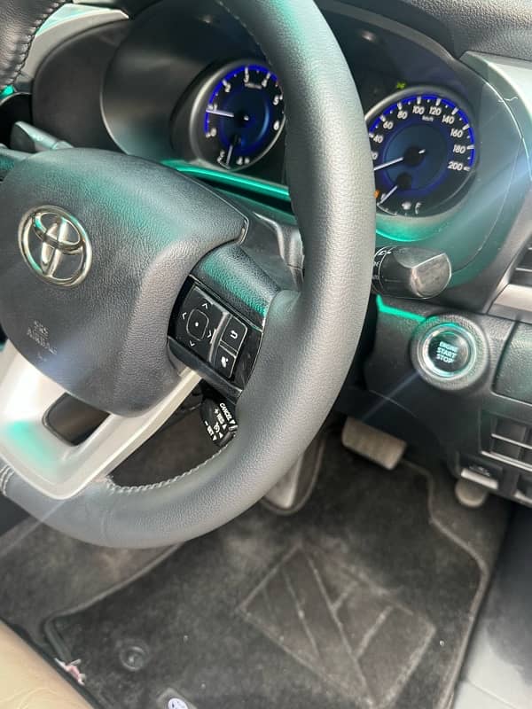 Toyota revo 2018 immaculate condition 3