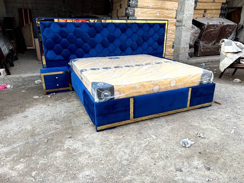 Double bed /side table/furniture/king size bed/wooden bed/dressing 9