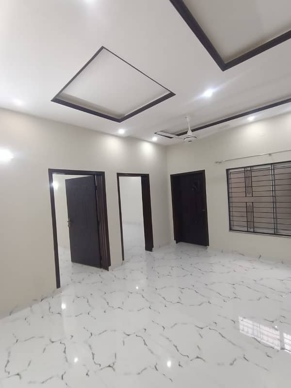 Tripple Storey 20 Marla House Available In LDA Avenue - Block C For rent 3