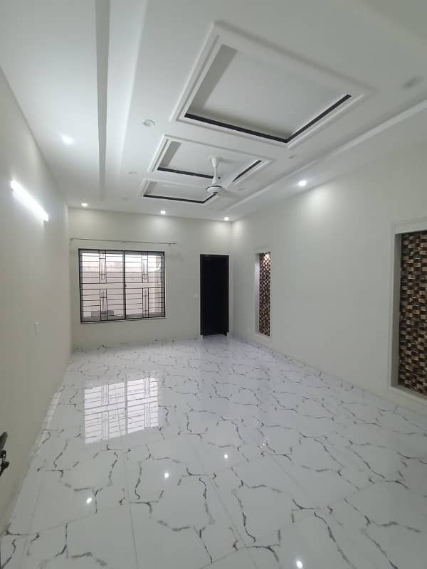 Tripple Storey 20 Marla House Available In LDA Avenue - Block C For rent 6