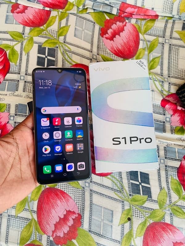 vivo s1 pro 8/128 Gb with box and charger 9