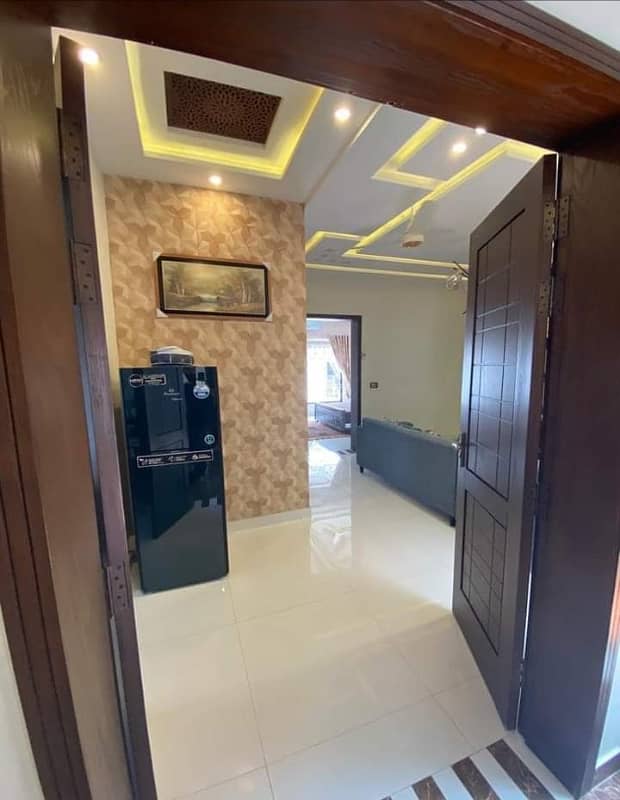 10 Marla Upper Portion Fully Furnished House For Rent In Bahria Town Lahore. 3