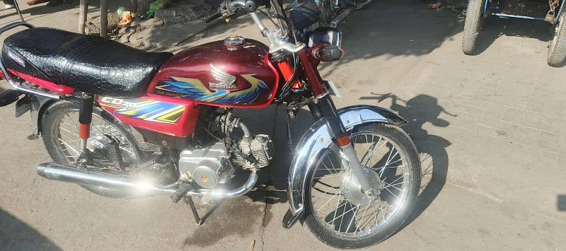 Honda CD 70% engine  like a new bike 1