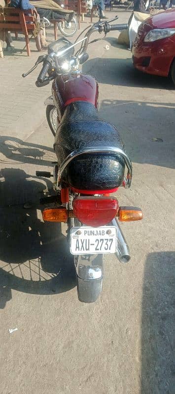 Honda CD 70% engine  like a new bike 3