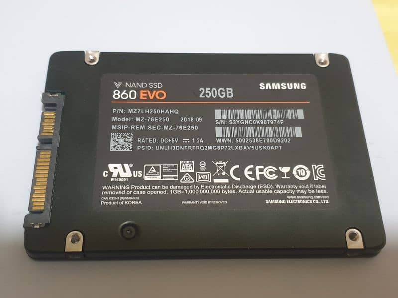 Samsung 860 EVO SSD - 250GB, 100% health, Great Condition, For Sale 1