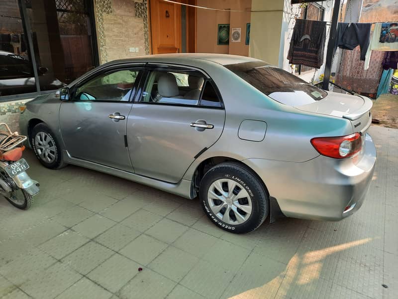 Toyota Corolla XLI 2013 1